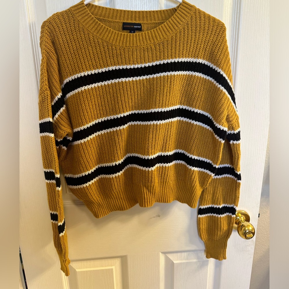 Cropped Sweater- Medium